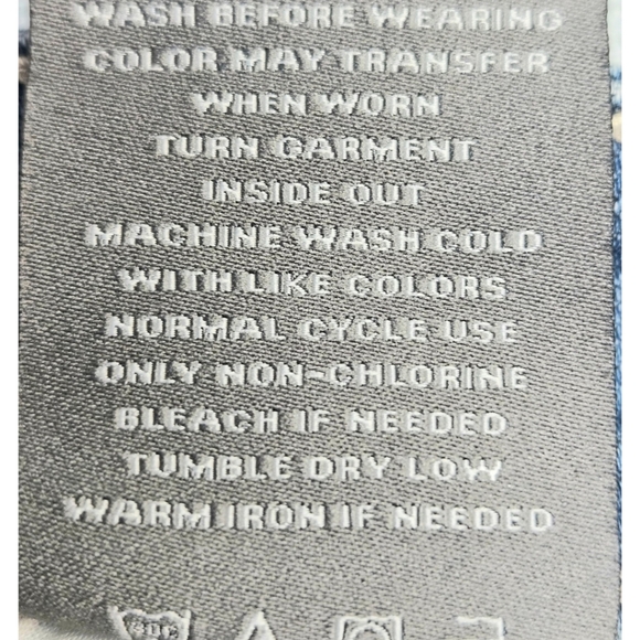 TORRID Plus Size Perfect 5" Vintage Stretch Boyfriend Classic Mid-Rise Short - Picture 13 of 15